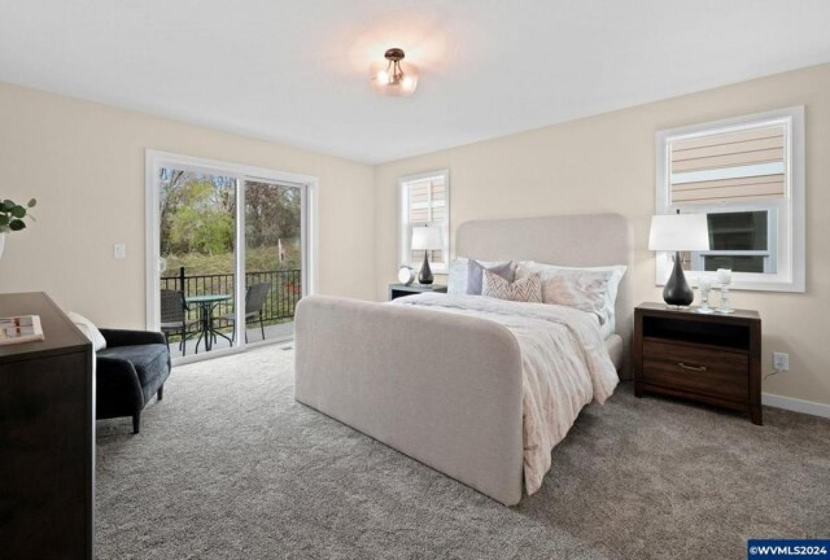 Picture of Home For Sale in Corvallis, Oregon, United States