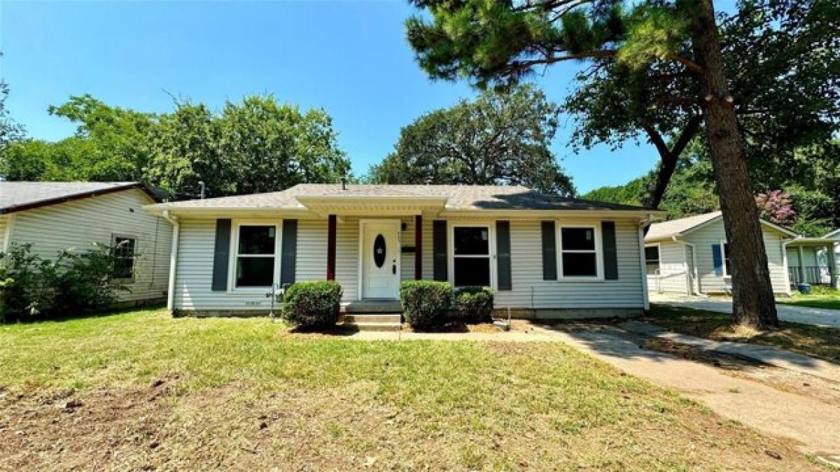 Picture of Home For Sale in Terrell, Texas, United States