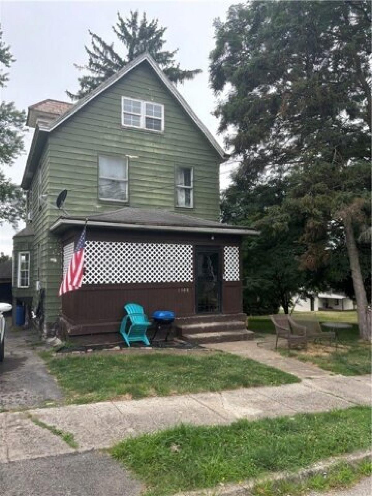 Picture of Home For Sale in New Castle, Pennsylvania, United States