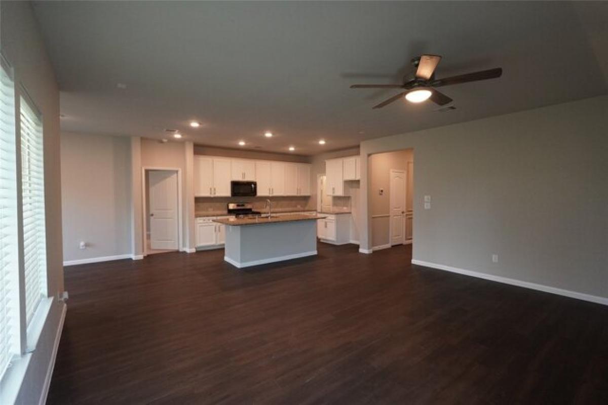 Picture of Home For Sale in Baytown, Texas, United States