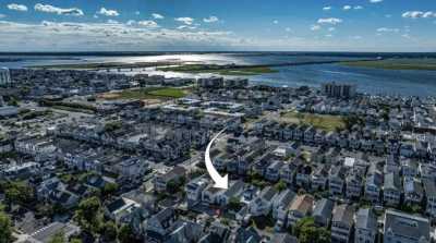 Home For Sale in Ocean City, New Jersey