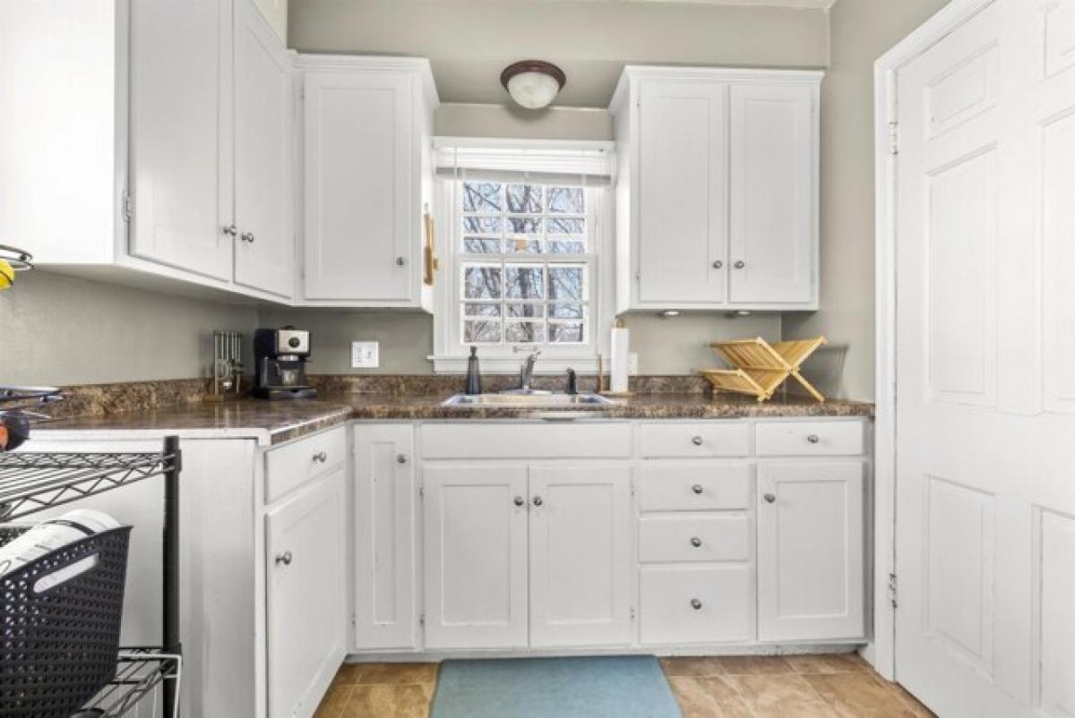 Picture of Home For Sale in Cedar Falls, Iowa, United States