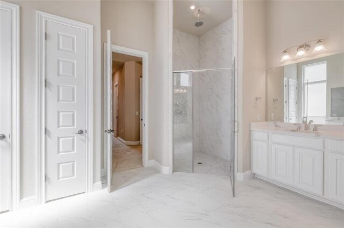 Picture of Home For Sale in Leander, Texas, United States