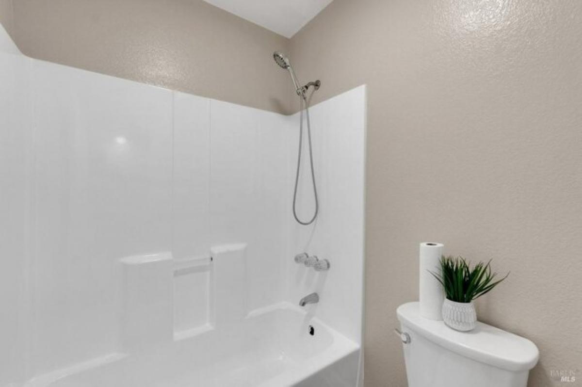 Picture of Home For Sale in Vallejo, California, United States