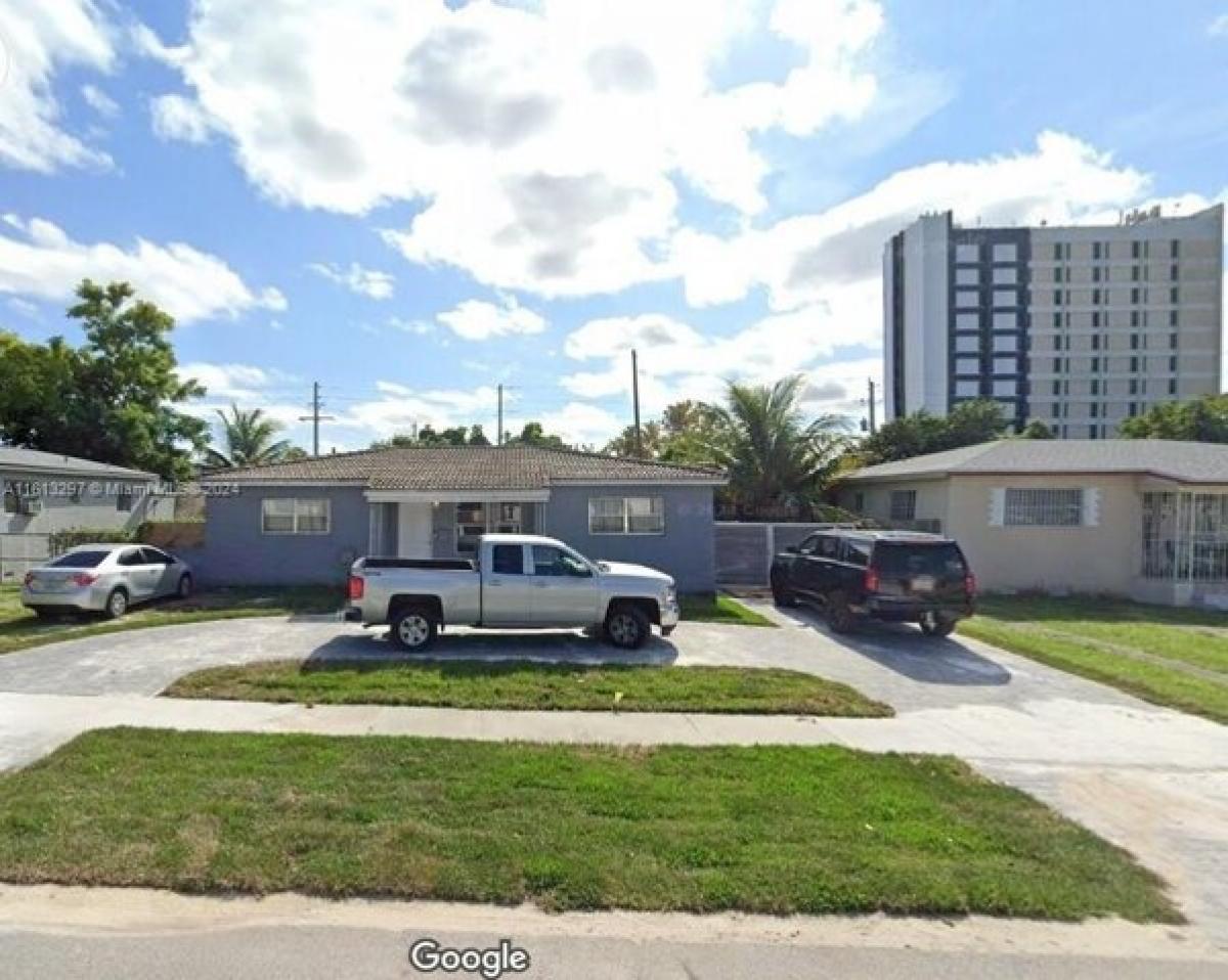 Picture of Home For Sale in North Miami Beach, Florida, United States