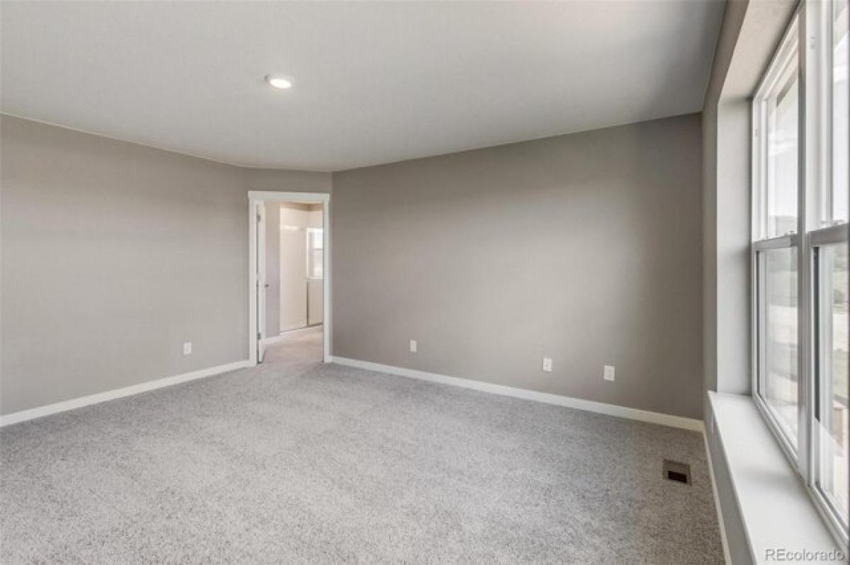 Picture of Home For Sale in Castle Rock, Colorado, United States