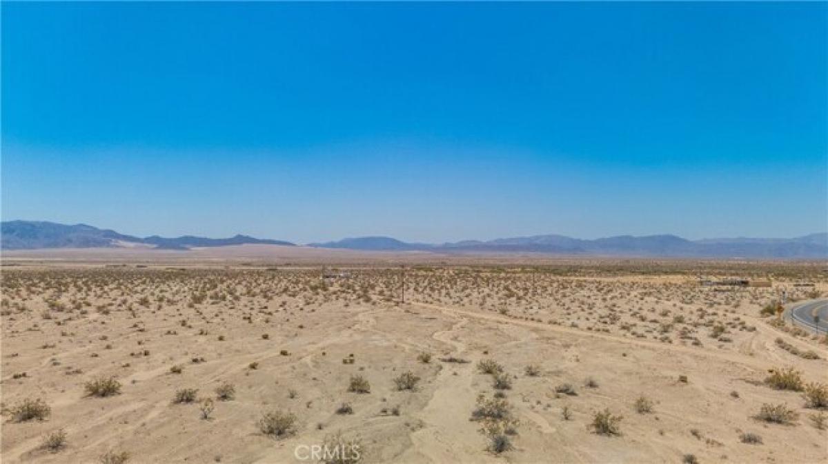 Picture of Residential Land For Sale in Twentynine Palms, California, United States