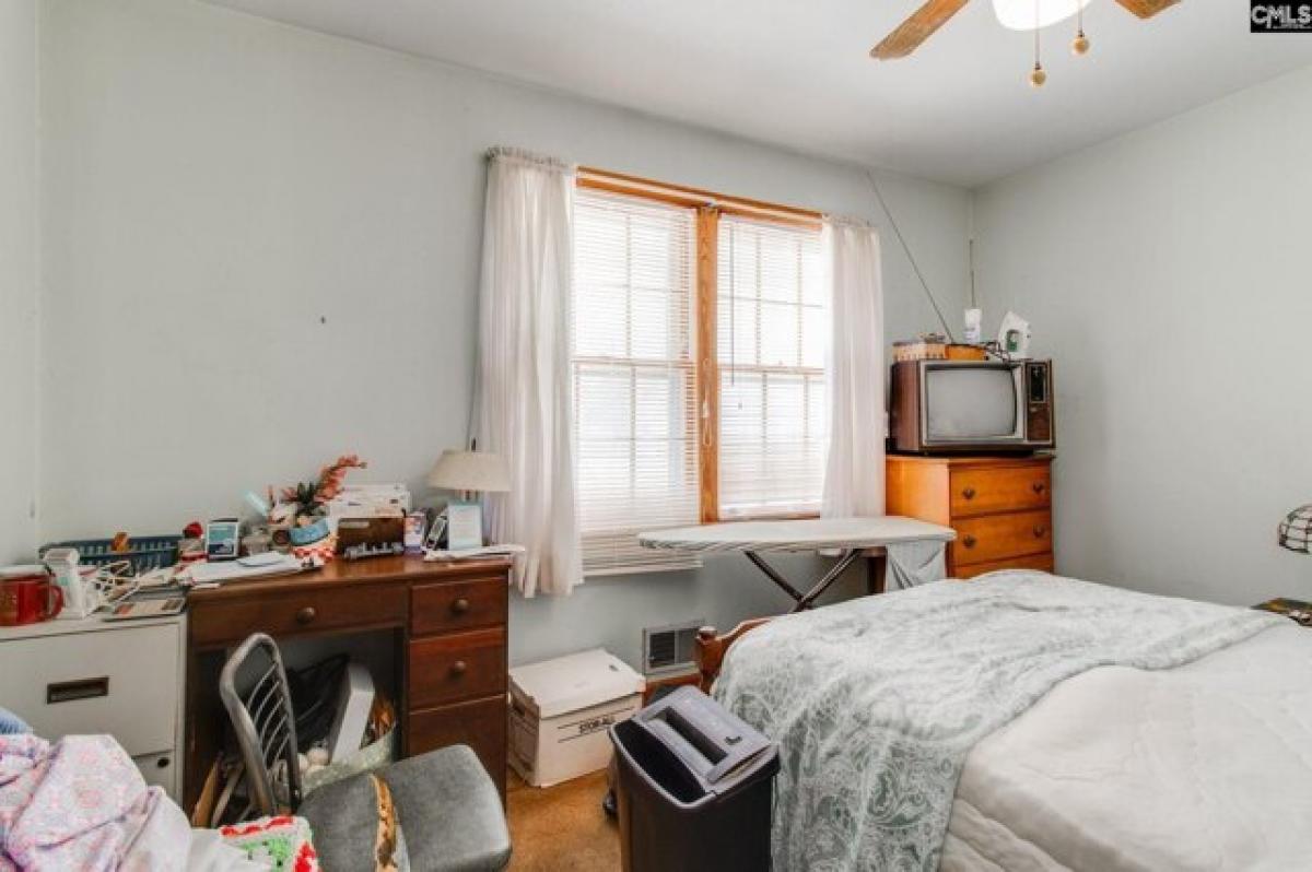 Picture of Home For Sale in West Columbia, South Carolina, United States