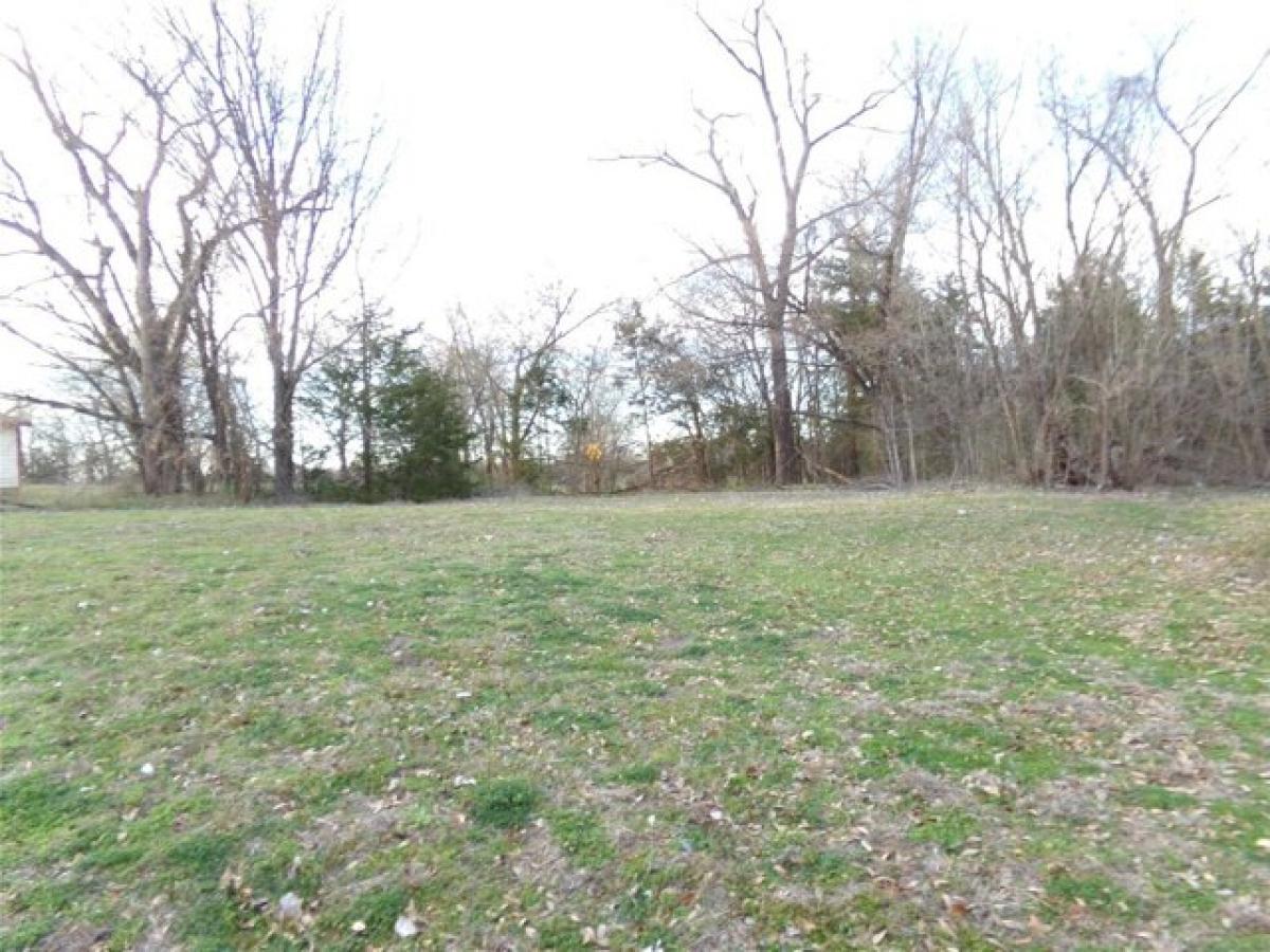 Picture of Residential Land For Rent in Paris, Texas, United States