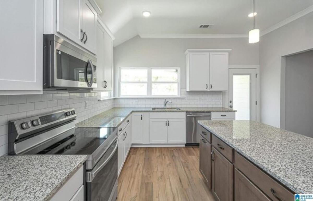 Picture of Home For Sale in Helena, Alabama, United States