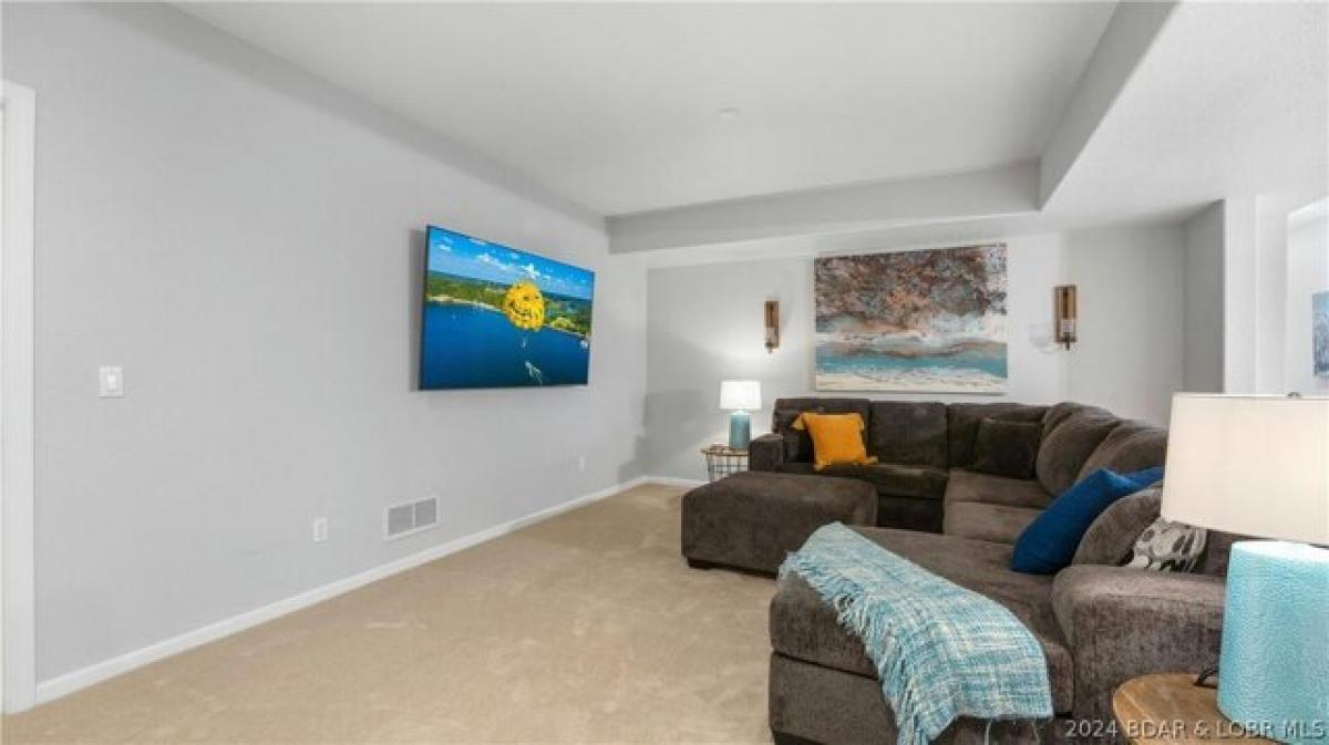 Picture of Home For Sale in Camdenton, Missouri, United States