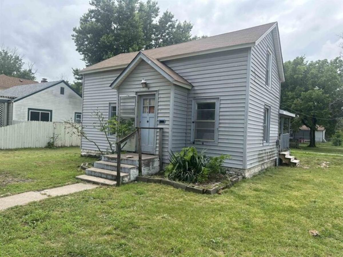 Picture of Home For Sale in Wichita, Kansas, United States