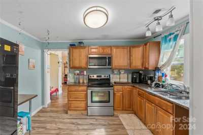 Home For Sale in Statesville, North Carolina