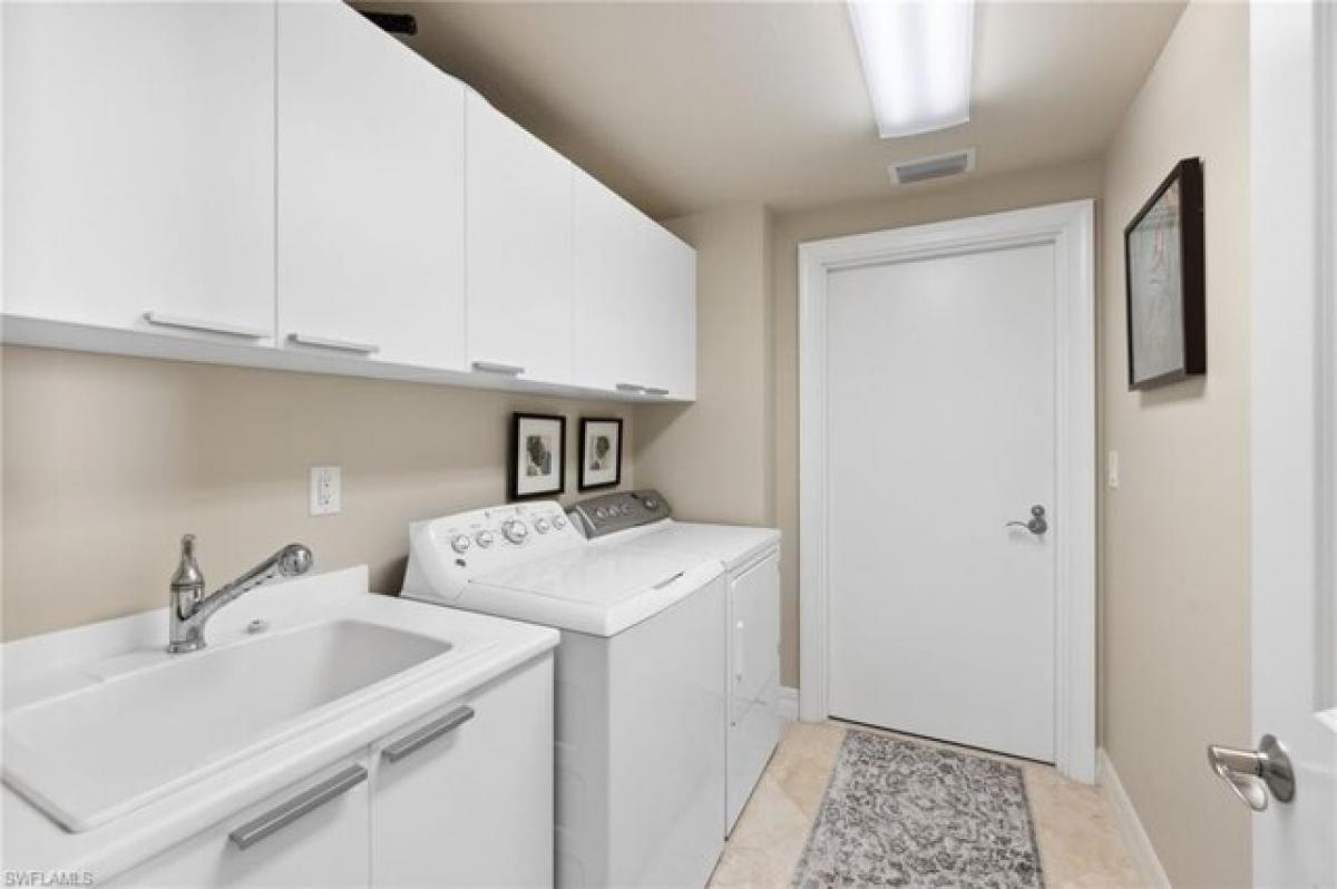 Picture of Home For Sale in Estero, Florida, United States