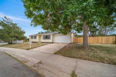 Home For Sale in Littleton, Colorado