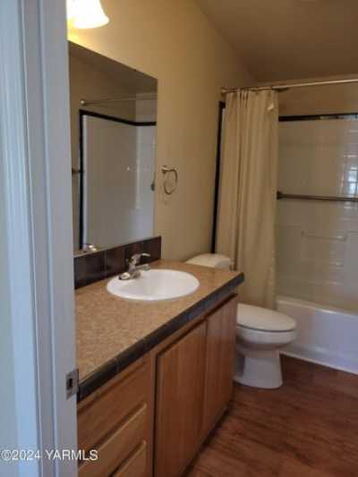 Home For Sale in Yakima, Washington
