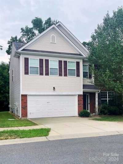 Home For Sale in Indian Trail, North Carolina