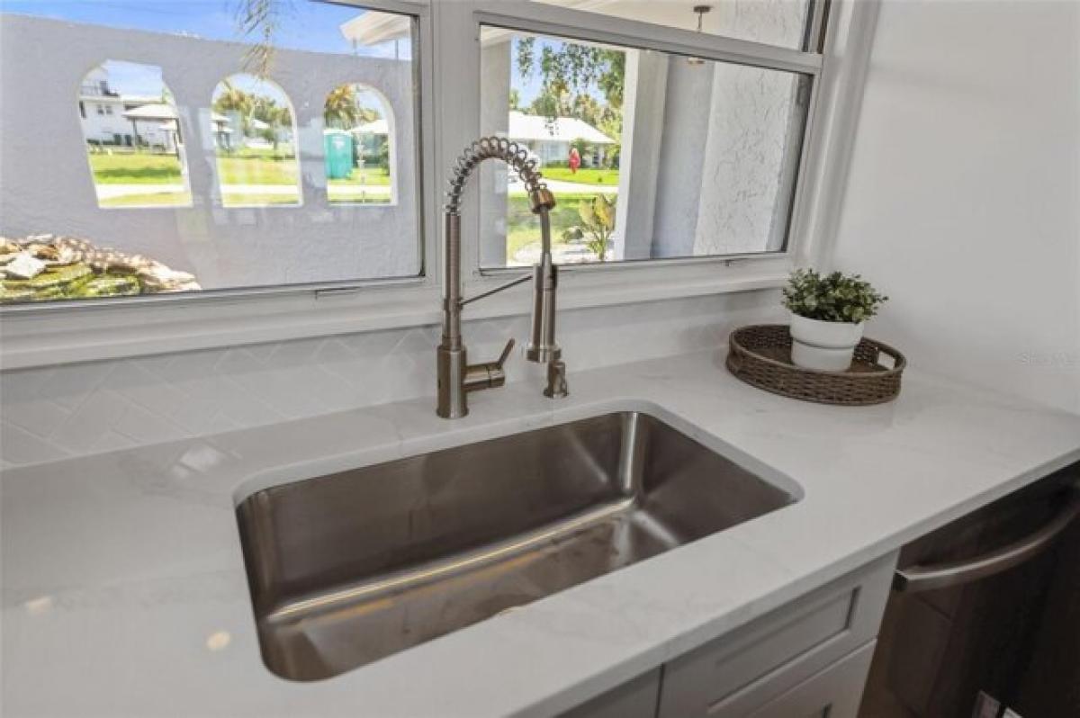 Picture of Home For Sale in Crystal River, Florida, United States