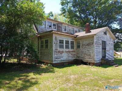Home For Sale in Gadsden, Alabama