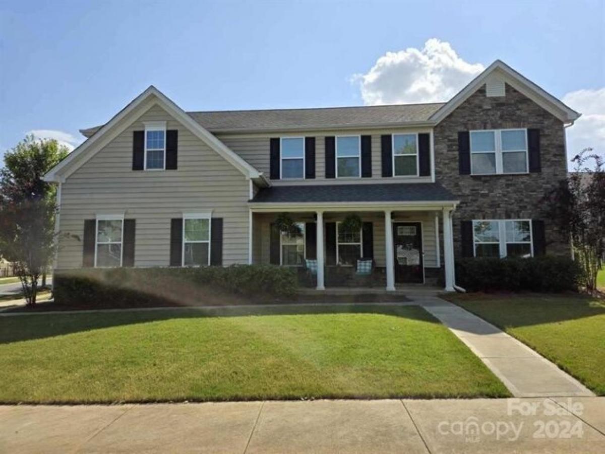 Picture of Home For Sale in Fort Mill, South Carolina, United States