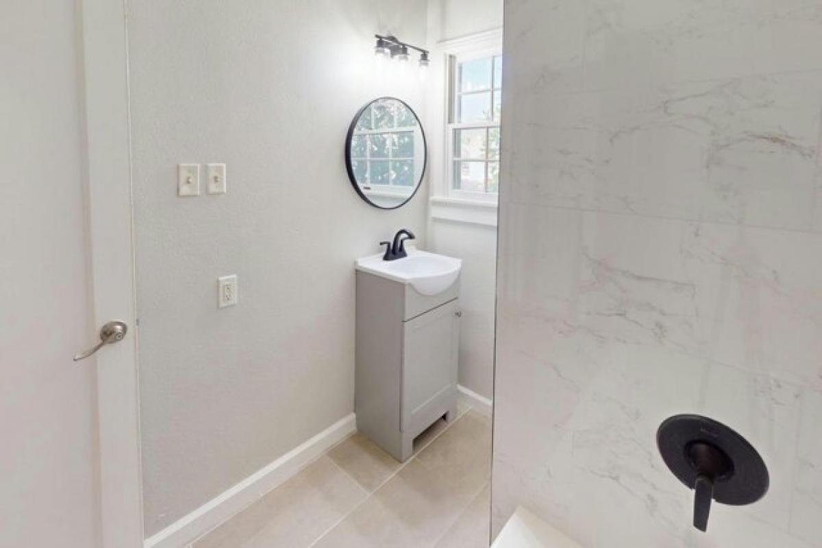 Picture of Home For Sale in Yuba City, California, United States