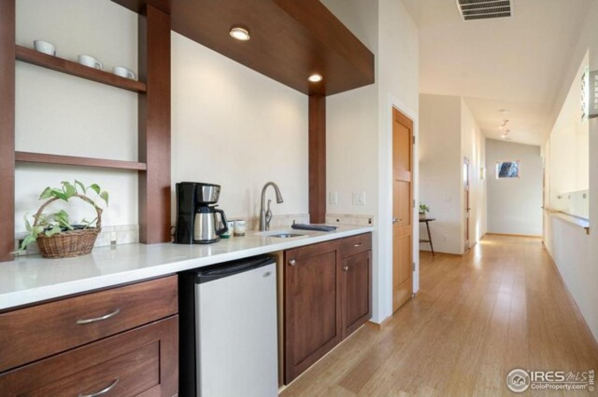 Picture of Home For Sale in Fort Collins, Colorado, United States