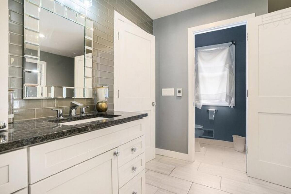 Picture of Home For Sale in Hudsonville, Michigan, United States