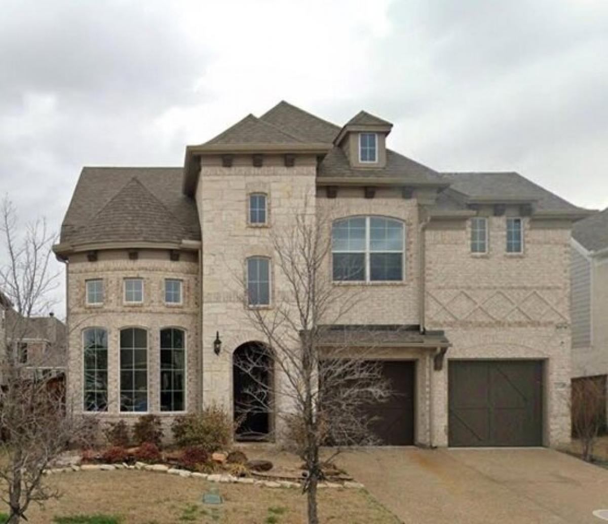 Picture of Home For Sale in Aubrey, Texas, United States