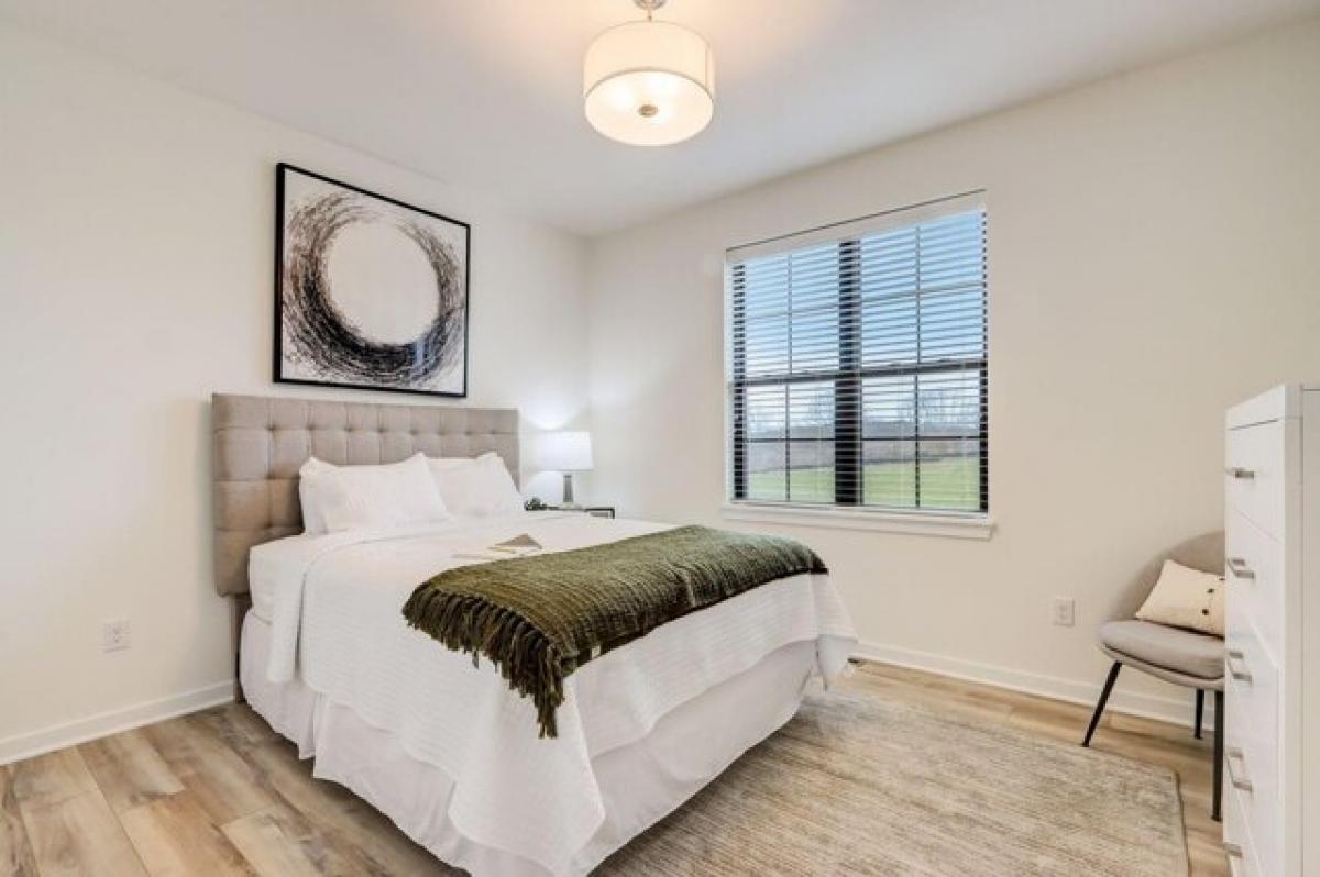 Picture of Home For Sale in Waukesha, Wisconsin, United States