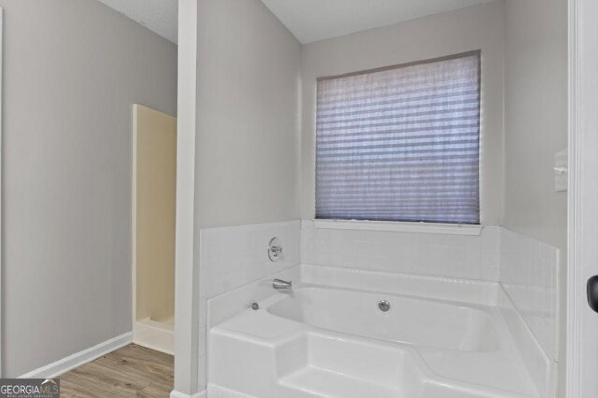 Picture of Home For Sale in Ellenwood, Georgia, United States