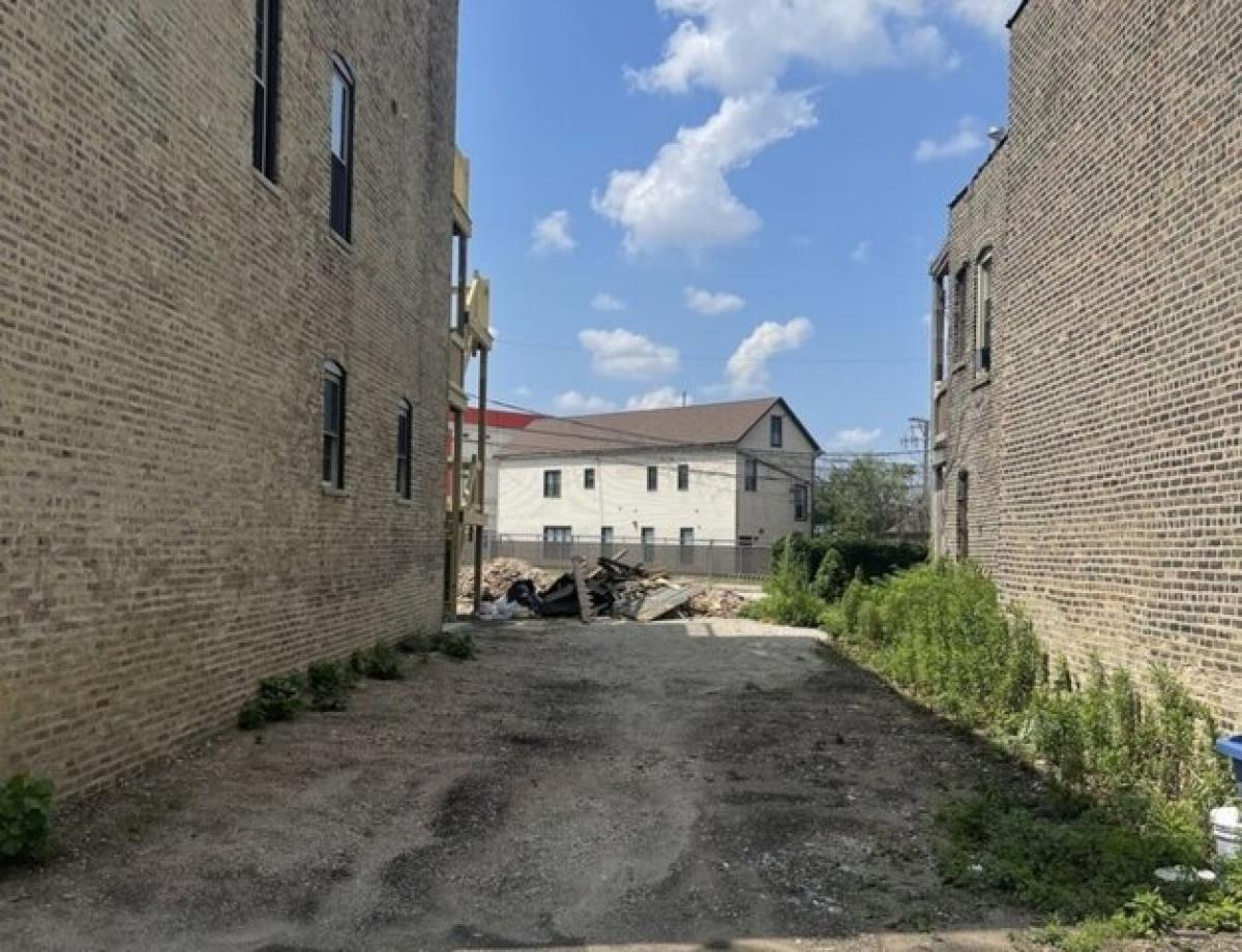 Picture of Residential Land For Sale in Chicago, Illinois, United States
