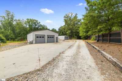 Home For Sale in Simpsonville, South Carolina