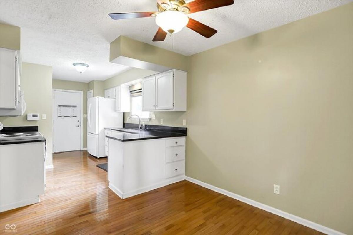 Picture of Home For Sale in Carmel, Indiana, United States