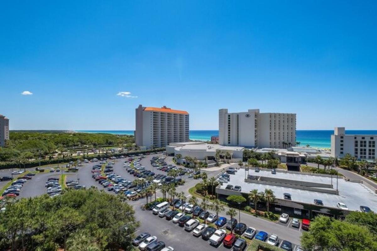 Picture of Home For Sale in Miramar Beach, Florida, United States