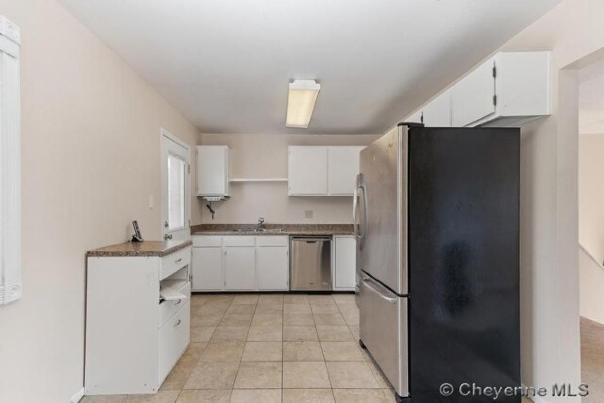 Picture of Home For Sale in Cheyenne, Wyoming, United States