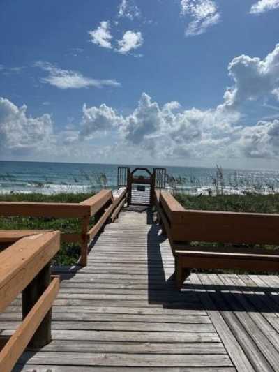 Home For Sale in Stuart, Florida