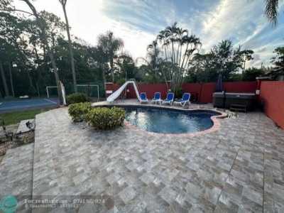 Home For Sale in Parkland, Florida