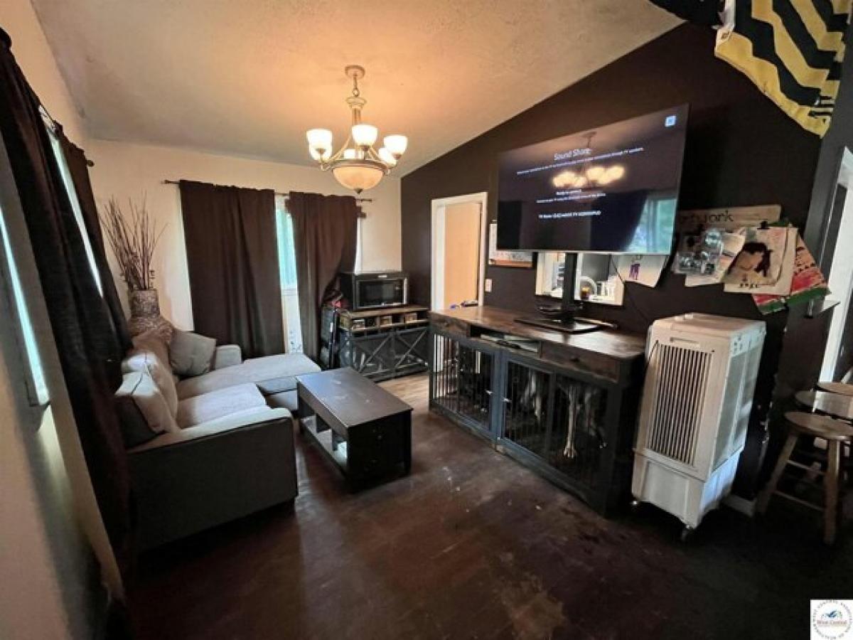 Picture of Home For Sale in Warrensburg, Missouri, United States