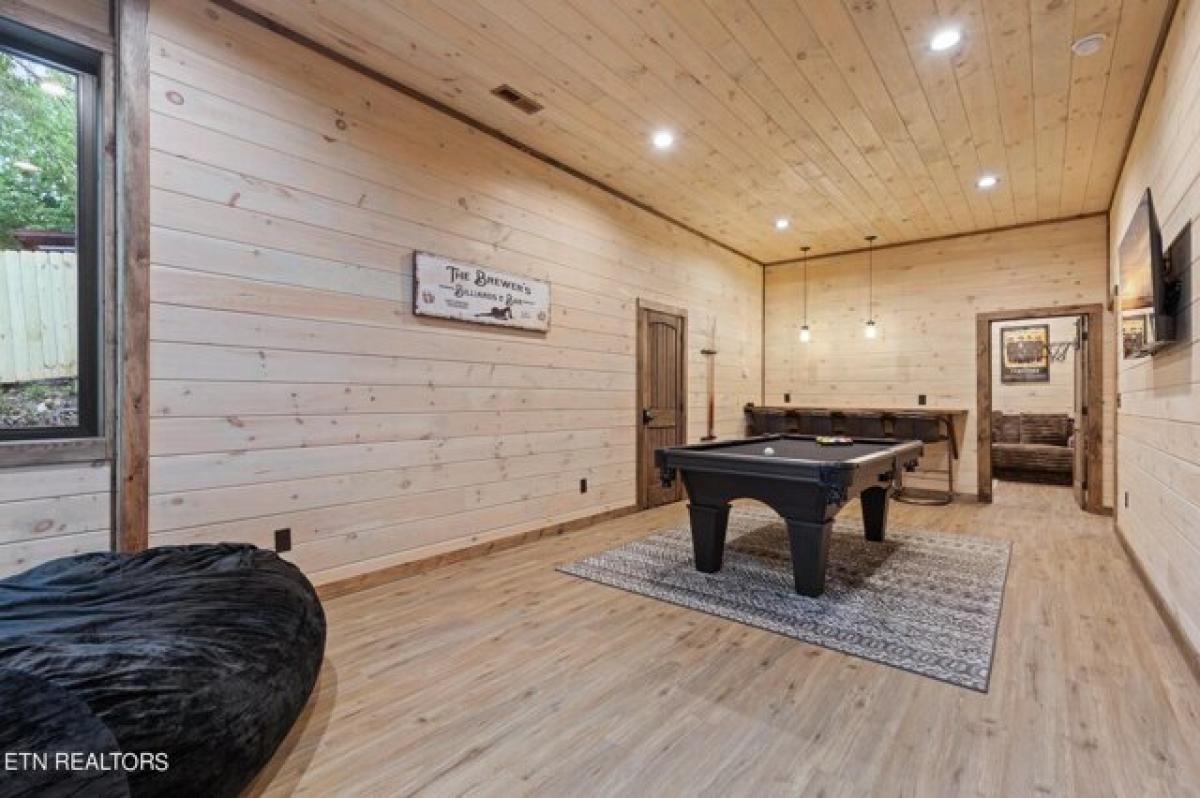 Picture of Home For Sale in Gatlinburg, Tennessee, United States