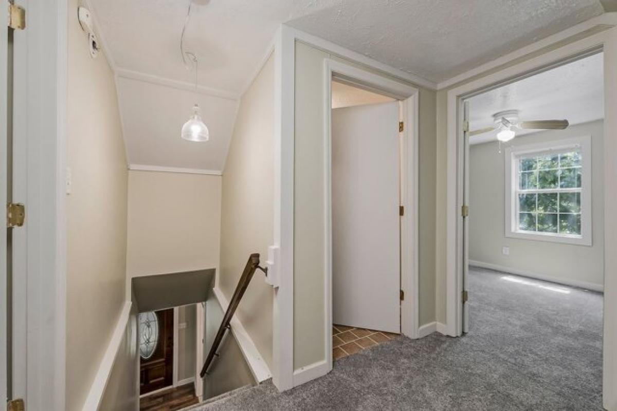 Picture of Home For Sale in Smithville, Tennessee, United States