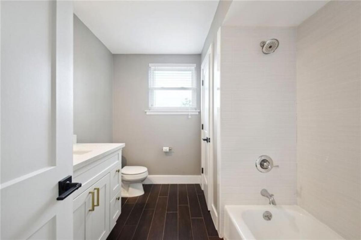 Picture of Home For Sale in Metairie, Louisiana, United States