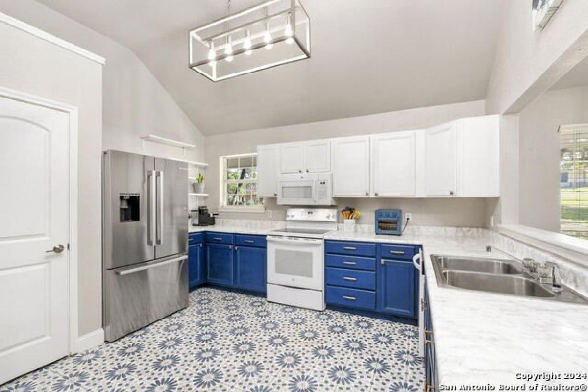 Picture of Home For Sale in Bulverde, Texas, United States