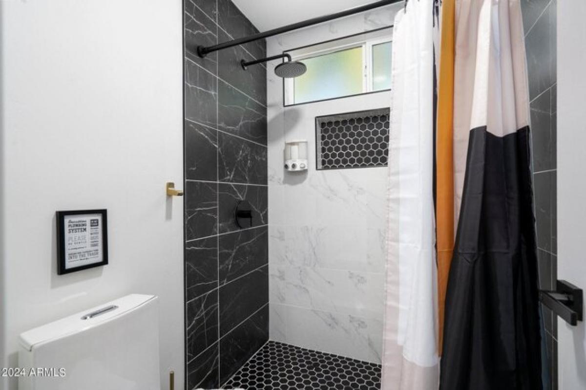 Picture of Home For Sale in Chandler, Arizona, United States