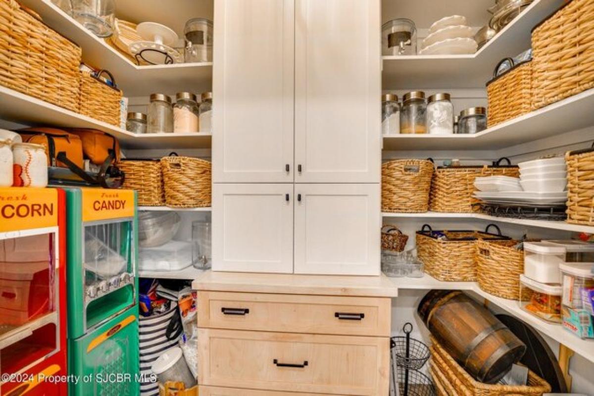 Picture of Home For Sale in Farmington, New Mexico, United States