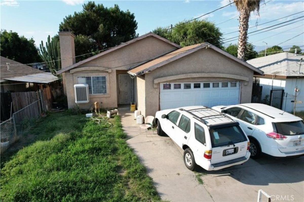 Picture of Home For Sale in San Bernardino, California, United States