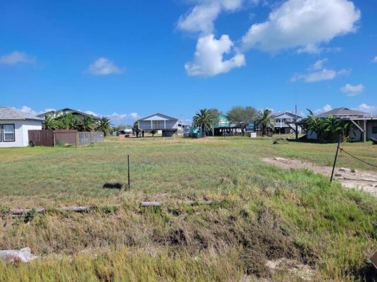 Picture of Residential Land For Sale in Rockport, Texas, United States