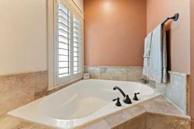 Home For Sale in Eagle, Idaho