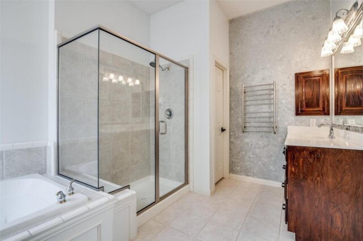 Picture of Home For Sale in Rockwall, Texas, United States