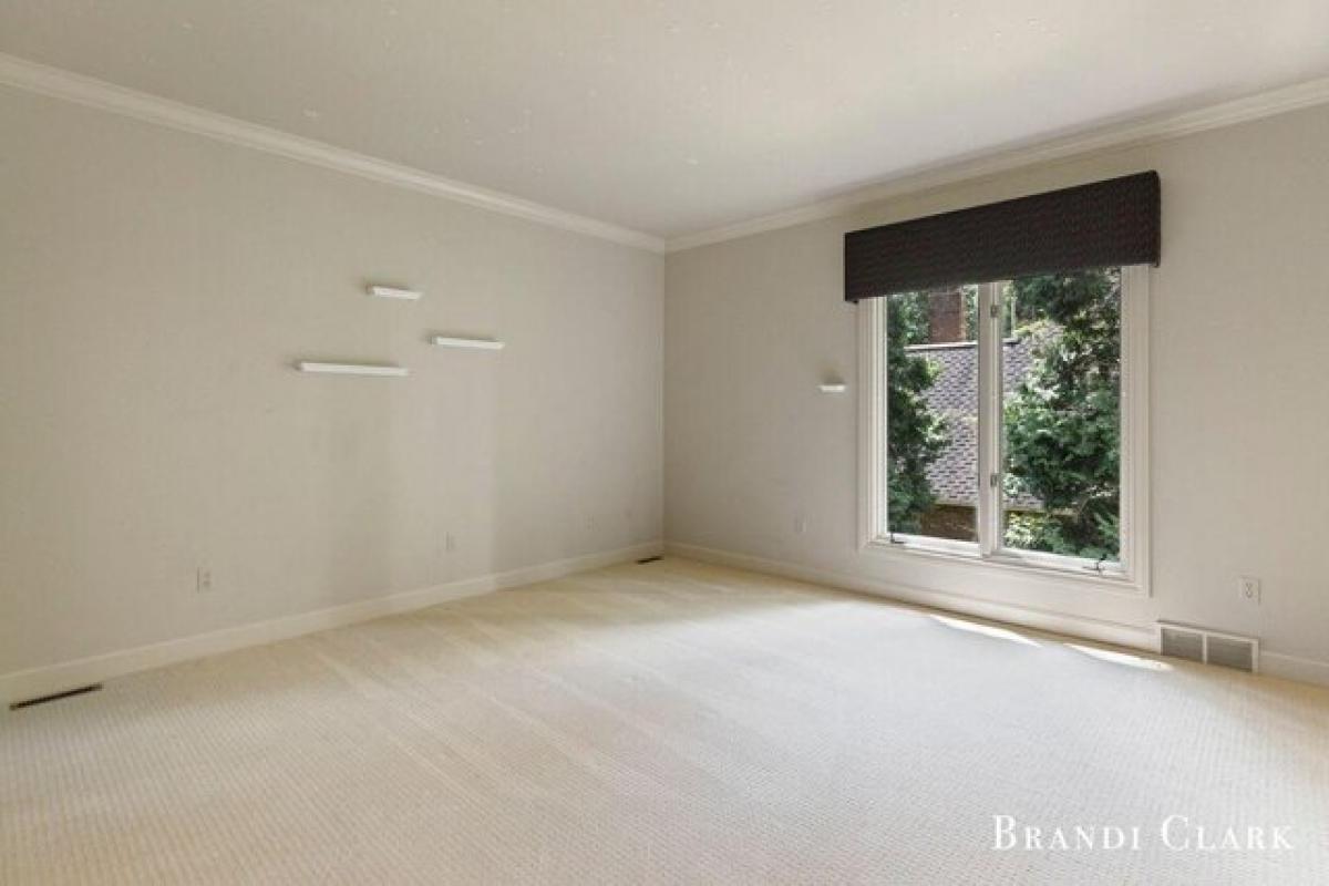 Picture of Home For Sale in Grand Rapids, Michigan, United States