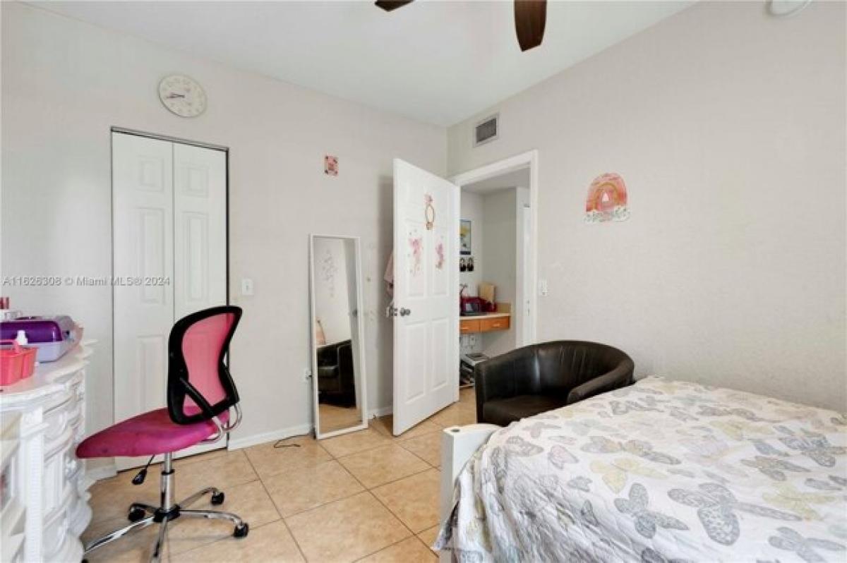 Picture of Home For Sale in North Lauderdale, Florida, United States